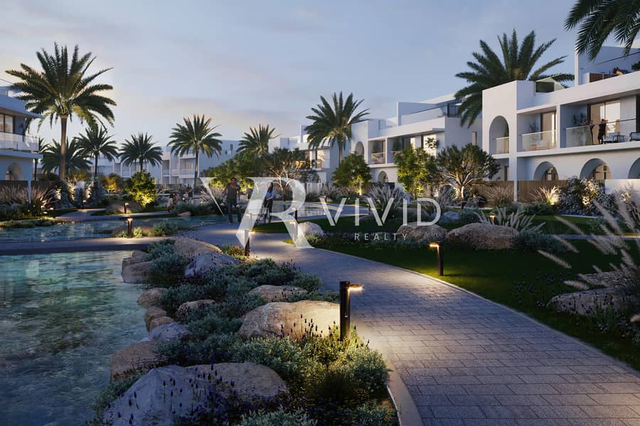 Lagoon Facing | Genuine Resale | Large Plot Lagoon Facing | Genuine Resale | Large Plot