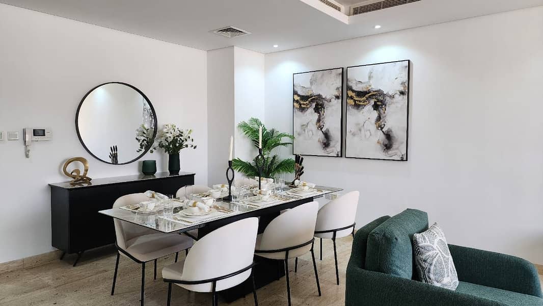6 Beautiful Living Area. jpeg