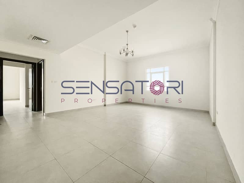 18 Living Room 2. jpg