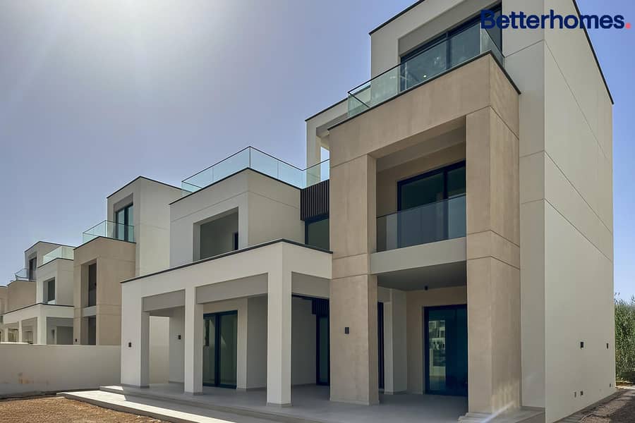 Park View | Negotiable | Standalone Villa Park View | Negotiable | Standalone Villa