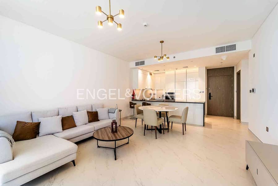 Furnished | Lagoon View | Vacant | Mid Floor Furnished | Lagoon View | Vacant | Mid Floor