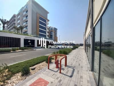 محل تجاري  للايجار في مدينة ميدان، دبي - IMG-20250409-WA0846. jpg