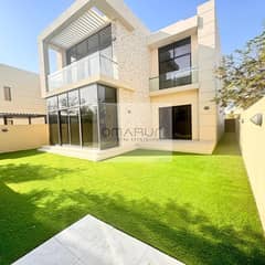 Luxury Villa | The Fields | Community Views