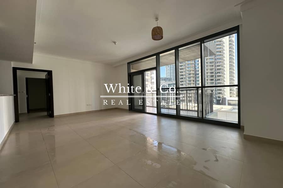 Park View | Spacious Layout | Vacant Now