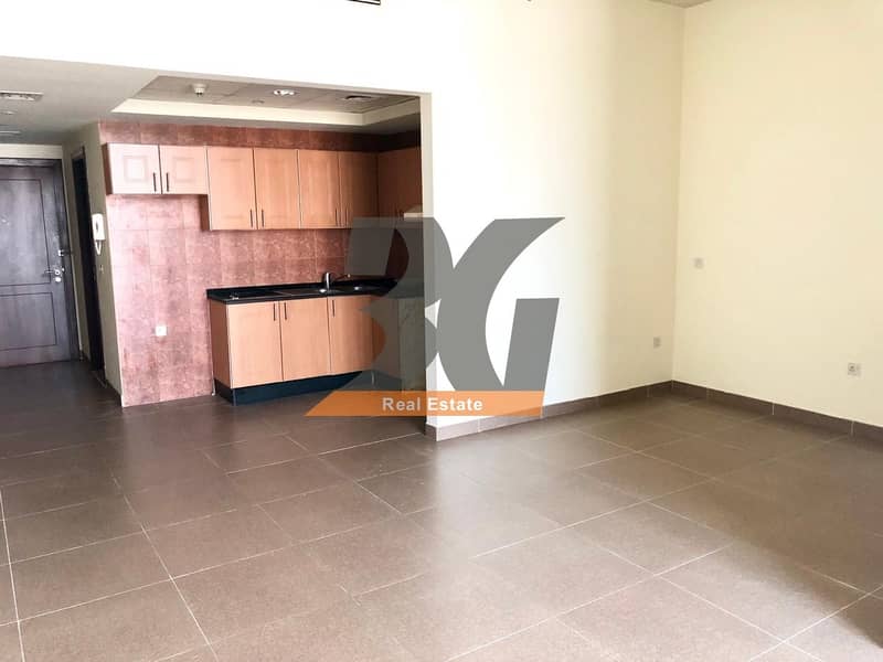 Beautiful Large Studio In Hamilton Residency Beautiful Large Studio In Hamilton Residency