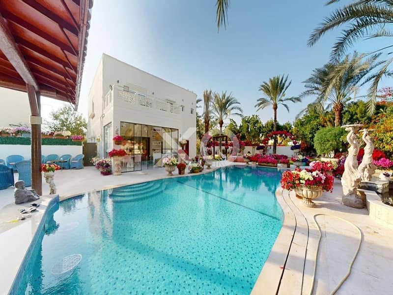 Private Pool | Upgraded | Large Plot. Private Pool | Upgraded | Large Plot.
