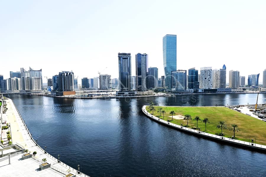 UNOBSTRUCTED CANAL VIEW | NEAR TO METRO | READY TO MOVE IN