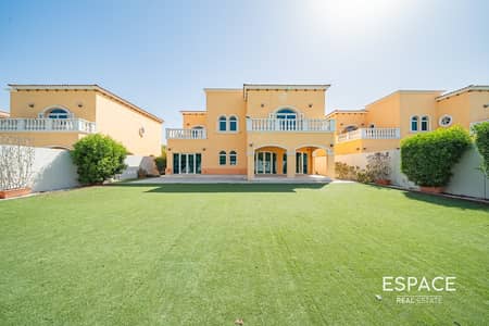 5 Bedroom Villa for Sale in Jumeirah Park, Dubai - Single Row 5 Beds Villa | Vastu | VOT