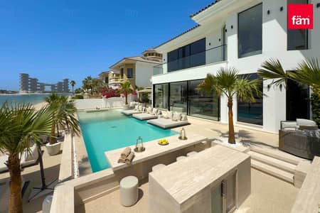 5 Bedroom Villa for Sale in Palm Jumeirah, Dubai - Atlantis The Royal View | Bespoke Garden Home