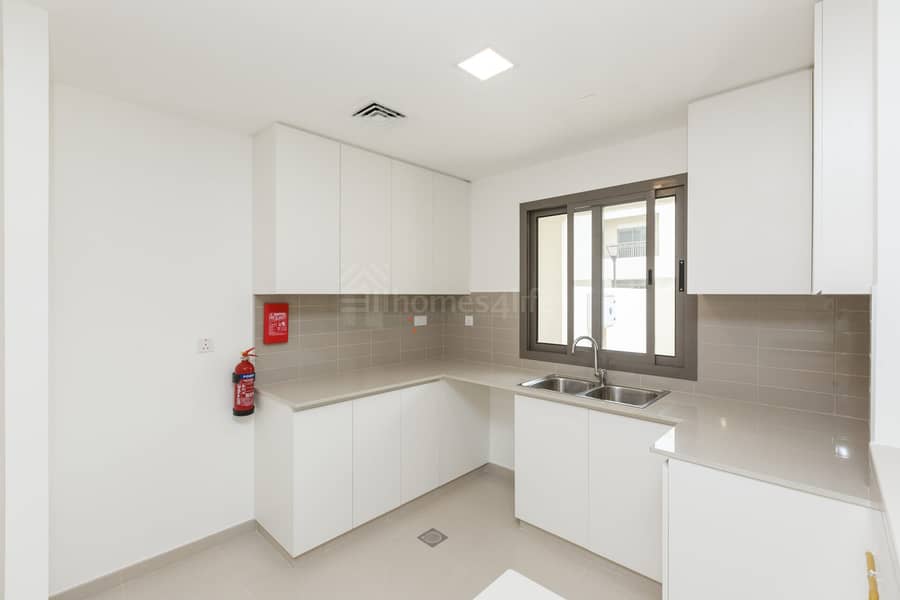 位于城市广场,纳西姆联排别墅 3 卧室的联排别墅 135000 AED - 11508292 位于城市广场,纳西姆联排别墅 3 卧室的联排别墅 135000 AED - 11508292