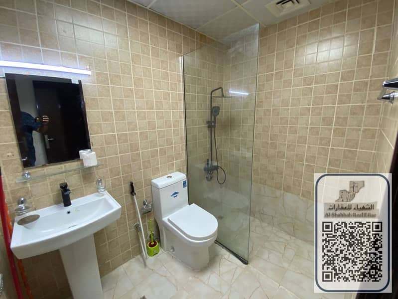 22 fc7eb598-ddd0-4b35-bdf7-f24690f2aeeb. jpg