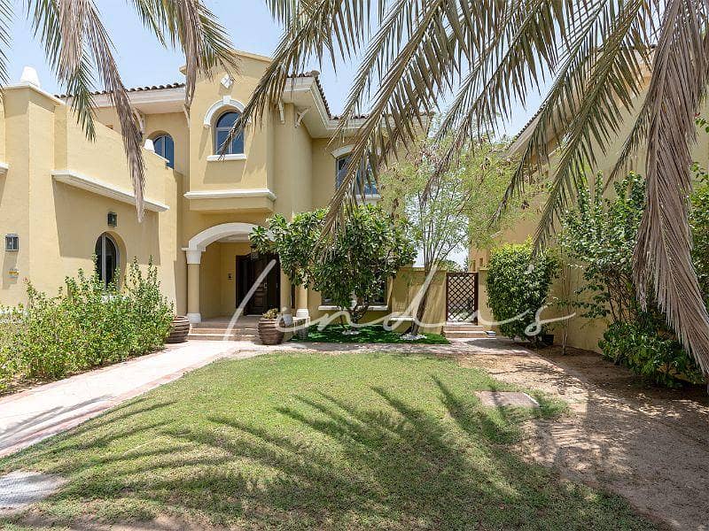 Luxurious 4-Bedroom | Central Rotunda Villa Luxurious 4-Bedroom | Central Rotunda Villa