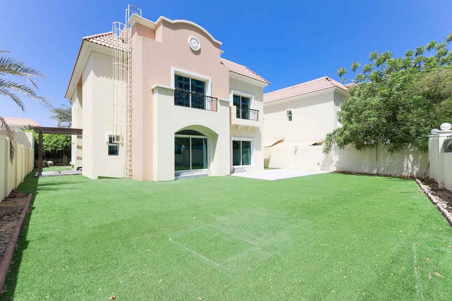 Vacant I 5 Bedroom I Huge Plot | Exclusive Vacant I 5 Bedroom I Huge Plot | Exclusive
