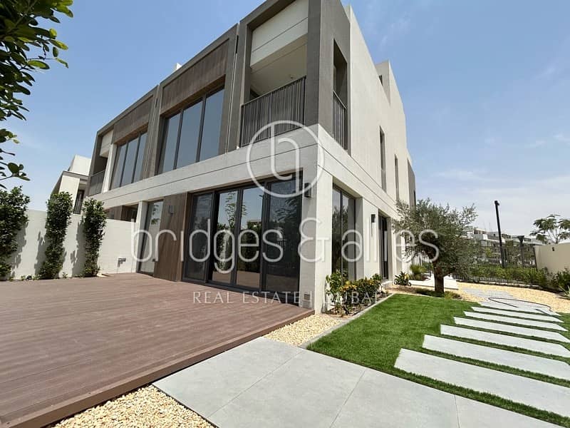 位于蒂拉尔阿尔加夫综合社区,奥拉别墅区 4 卧室的别墅 340000 AED - 11510772 位于蒂拉尔阿尔加夫综合社区,奥拉别墅区 4 卧室的别墅 340000 AED - 11510772