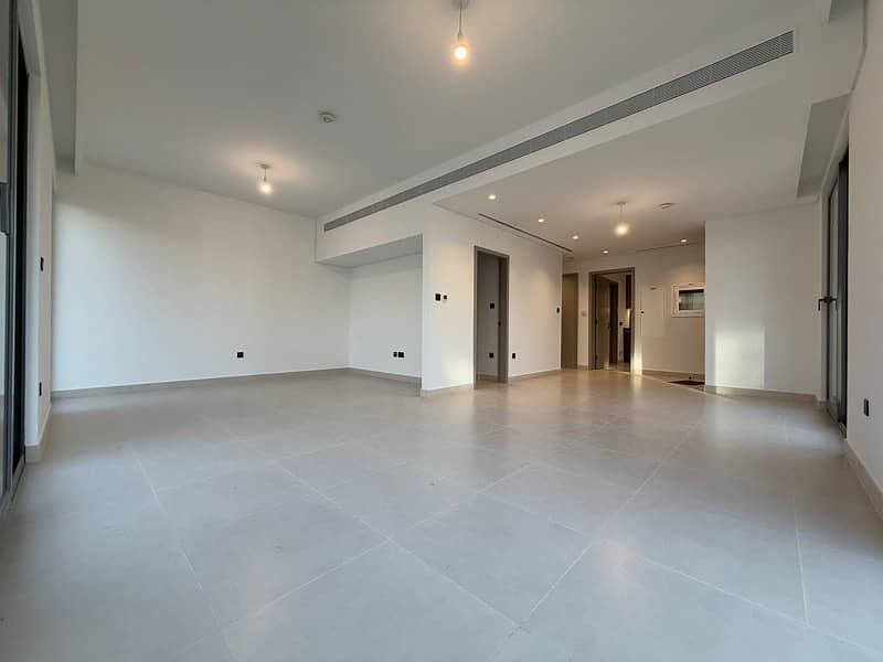 位于蒂拉尔阿尔加夫综合社区,奥拉别墅区 4 卧室的别墅 305000 AED - 11510933 位于蒂拉尔阿尔加夫综合社区,奥拉别墅区 4 卧室的别墅 305000 AED - 11510933