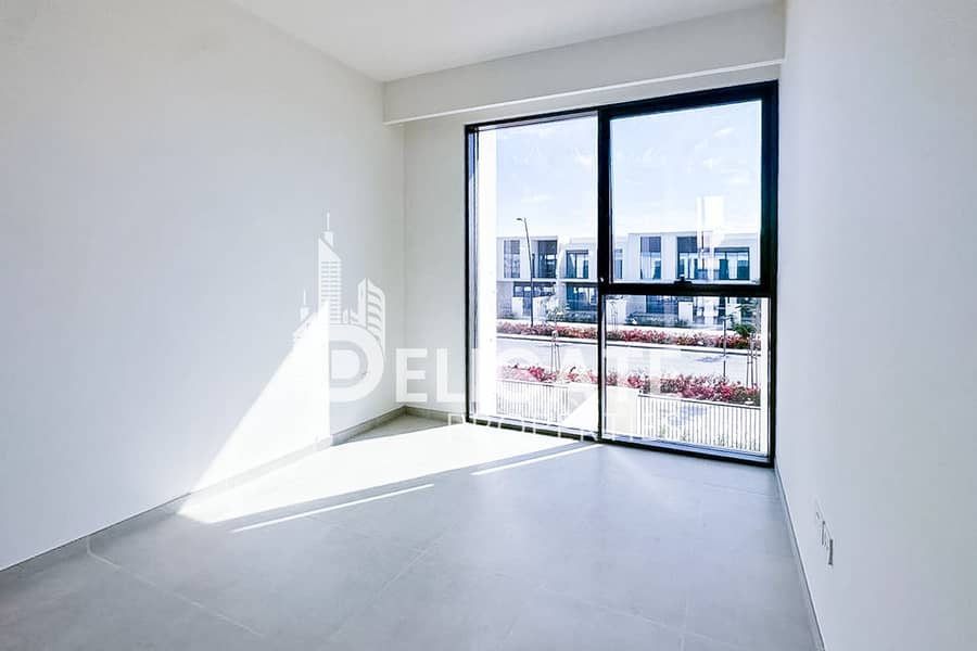 6 Residence 2-5. jpg