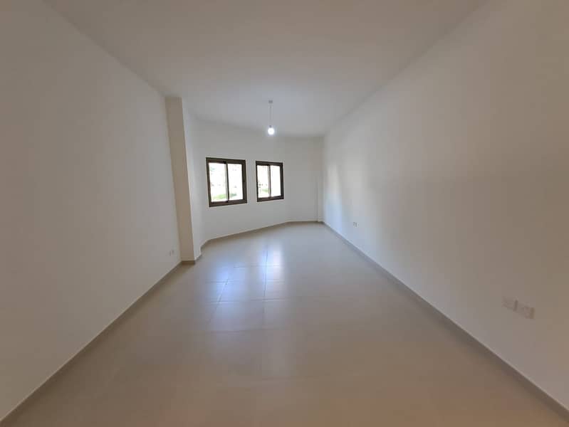 40 WhatsApp Image 2025-01-30 at 12.16. 45 PM. jpeg