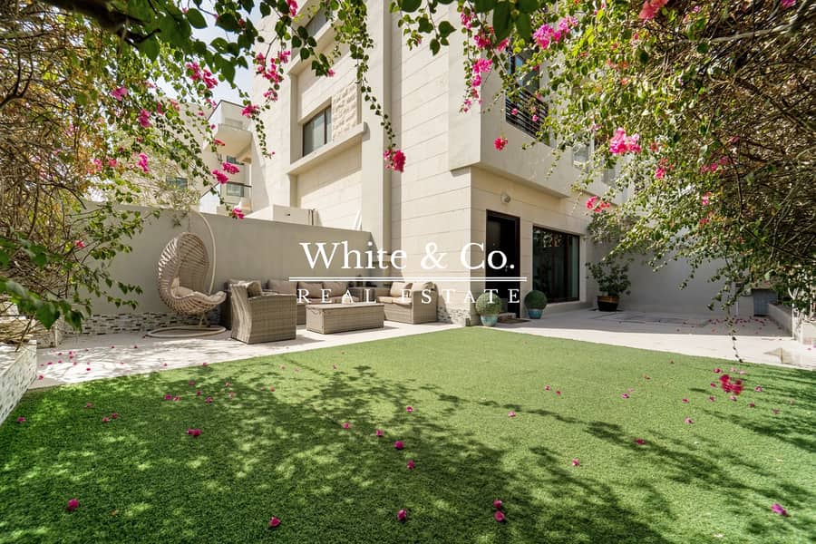 位于朱美拉环形村(JVC),JVC第10区,滨江庄园 4 卧室的联排别墅 3400000 AED - 11513354 位于朱美拉环形村(JVC),JVC第10区,滨江庄园 4 卧室的联排别墅 3400000 AED - 11513354