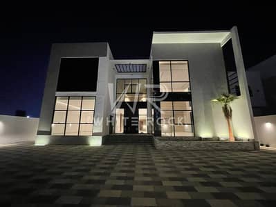 5 Bedroom Villa for Sale in Khalifa City, Abu Dhabi - 30b5bc3e-88e4-42ee-97f7-8415642cafea. jpg