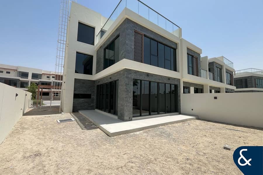 Corner Unit | Single Row | Golf Course View Corner Unit | Single Row | Golf Course View