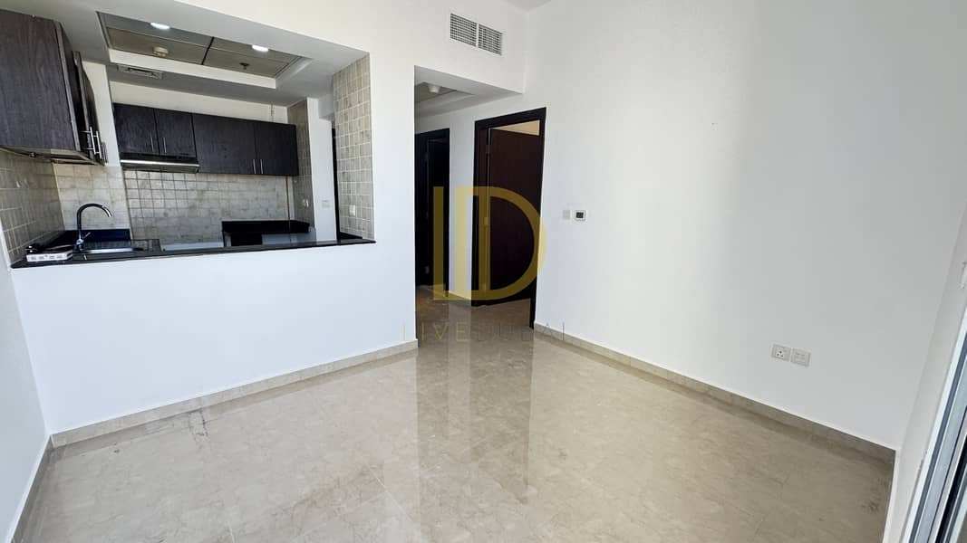 Large Terrace | Sky Line View |Reserved Parking