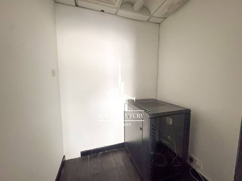 18 OfficeCitadel_406_-8. jpg