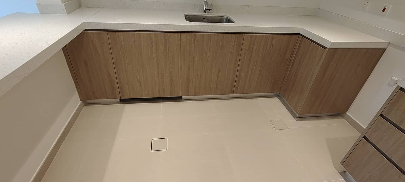 40 1000146830. jpg