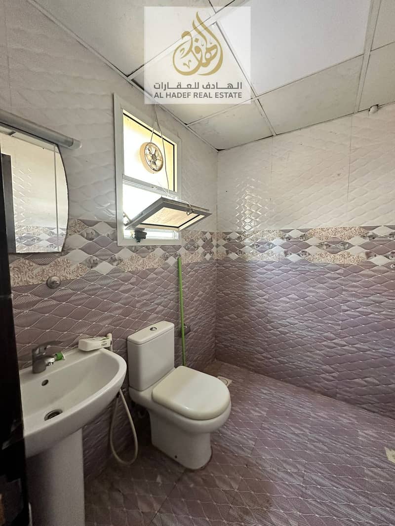 6 a0ebea6d-8eb8-43d2-bdef-c38512bd9dc7. jpg