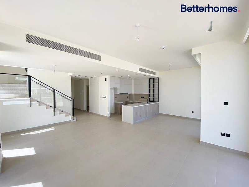 位于迪拜山庄，高尔夫树园社区 3 卧室的联排别墅 400000 AED - 11514231