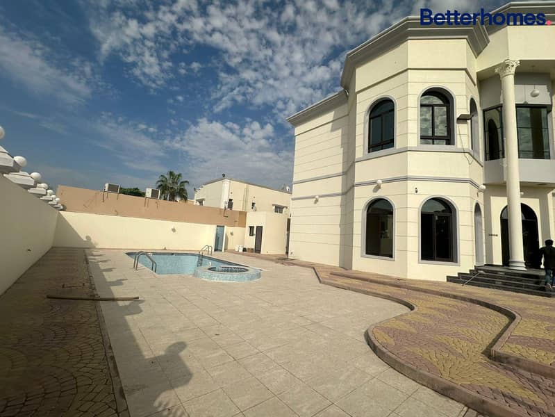 位于慕海斯纳街区,慕海斯纳1区 4 卧室的别墅 299000 AED - 11514979 位于慕海斯纳街区,慕海斯纳1区 4 卧室的别墅 299000 AED - 11514979