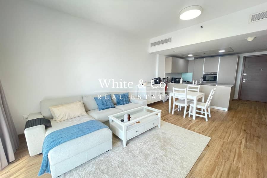 Vacant | Chiller Free | Fully Furnished Vacant | Chiller Free | Fully Furnished