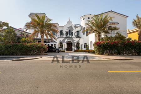 6 Bedroom Villa for Sale in Palm Jumeirah, Dubai - IMG_4001-HDR-Edit. jpg