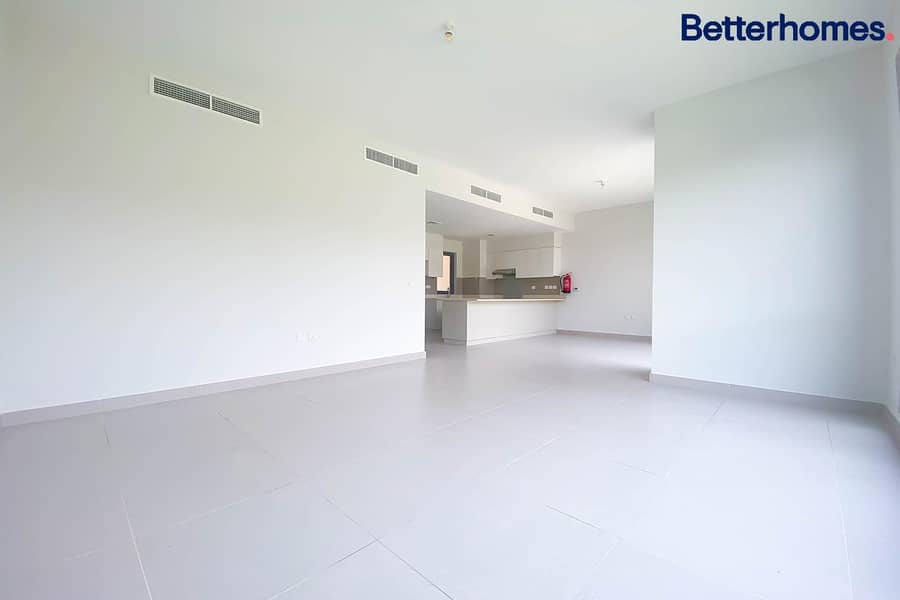 位于迪拜山庄,枫叶社区,枫叶1号公寓 4 卧室的联排别墅 280000 AED - 11515749 位于迪拜山庄,枫叶社区,枫叶1号公寓 4 卧室的联排别墅 280000 AED - 11515749