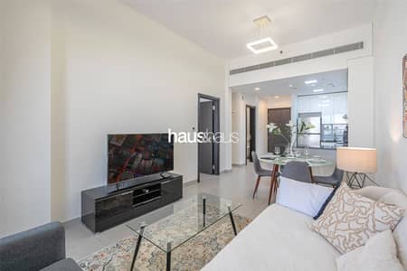 Large Layout | Vacant | Immaculate condition