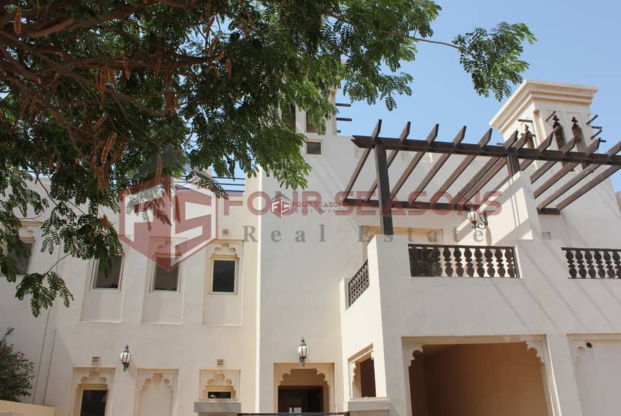 Best Price 3BR Townhouse Golf & Lagoon View Best Price 3BR Townhouse Golf & Lagoon View