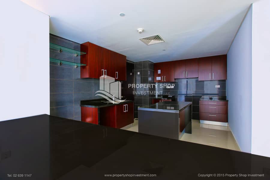 11 3-br-apartment-abu-dhabi-al-reem-island-marina-square-mag-5-residences-kitchen. JPG