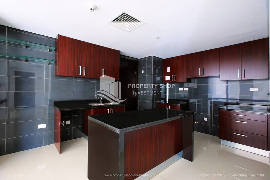 12 3-br-apartment-abu-dhabi-al-reem-island-marina-square-mag-5-residences-kitchen-1. JPG