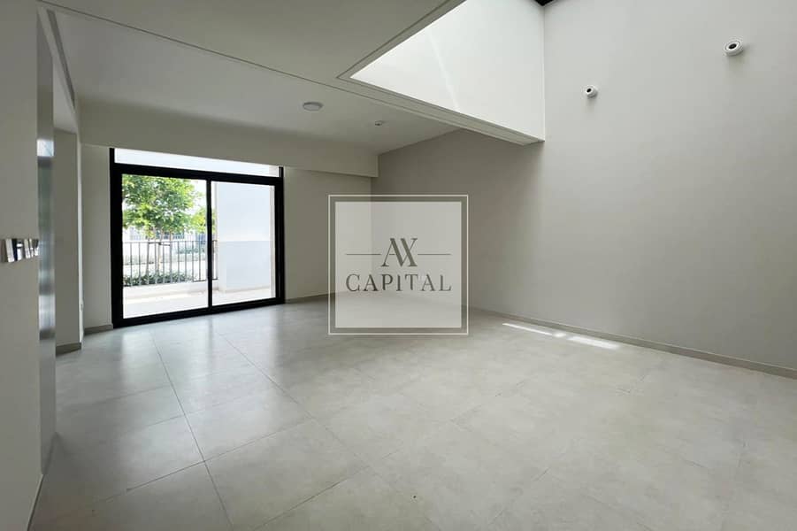 Prime Location | Skylight | Post Handover PP Prime Location | Skylight | Post Handover PP