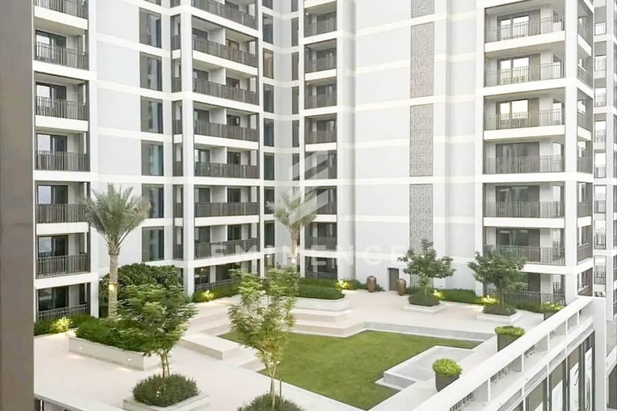 Lowest Price | Creek Tower View | High Floor Lowest Price | Creek Tower View | High Floor