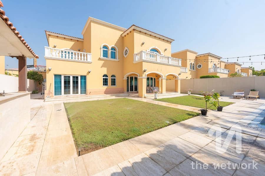 位于朱美拉公园社区,第1区 5 卧室的别墅 12000000 AED - 11518092 位于朱美拉公园社区,第1区 5 卧室的别墅 12000000 AED - 11518092