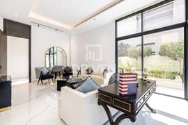 فیلا في لوناريا،البراري 5 غرف 2200000 درهم - 11518406