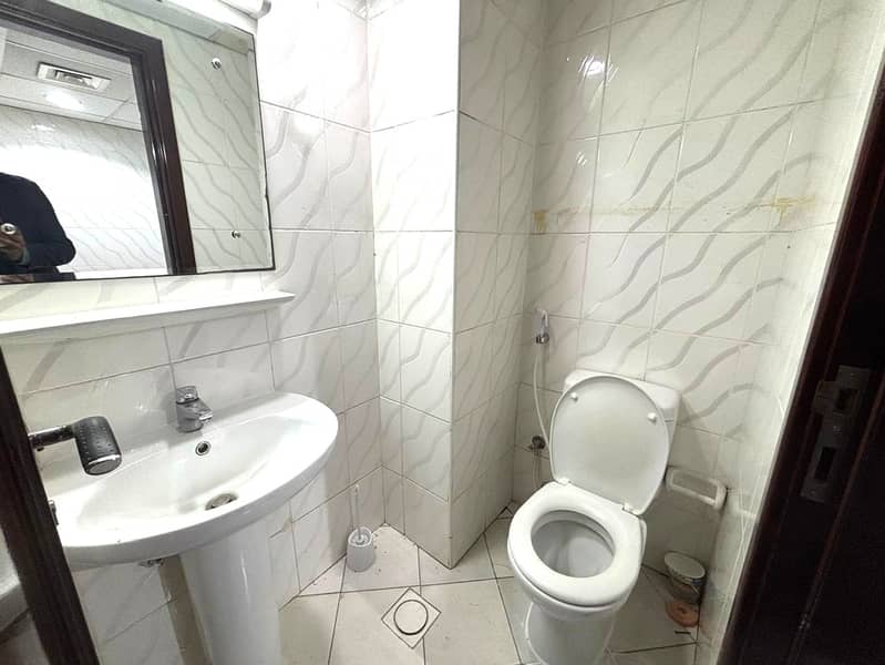 13 PWDR WASHROOM. jpg