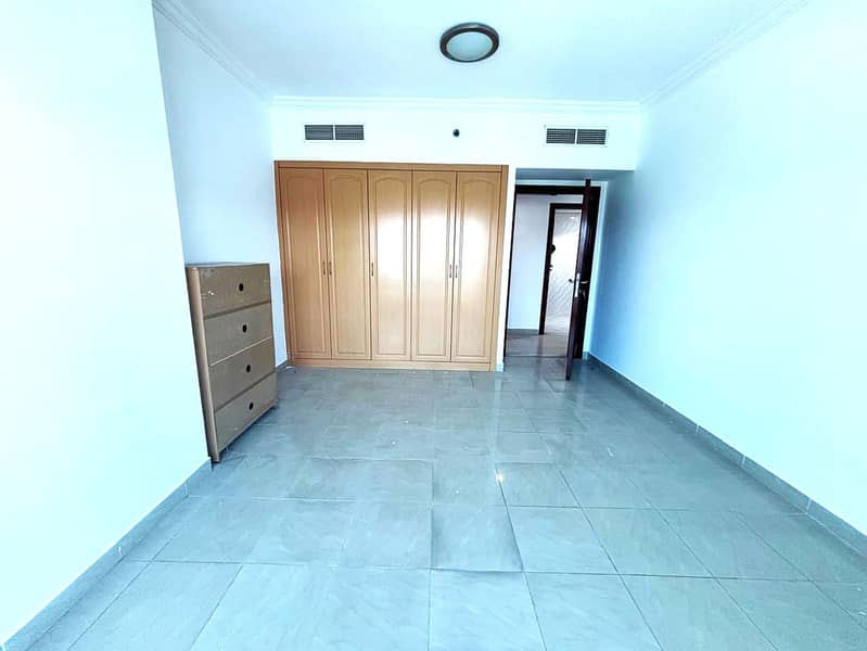 15 ROOM 2. jpg