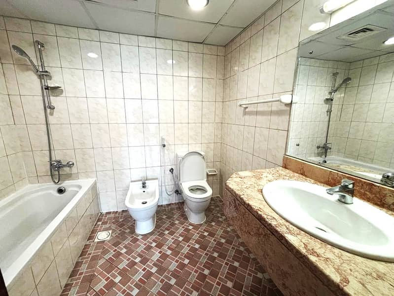 17 WASHROOM 2. jpg