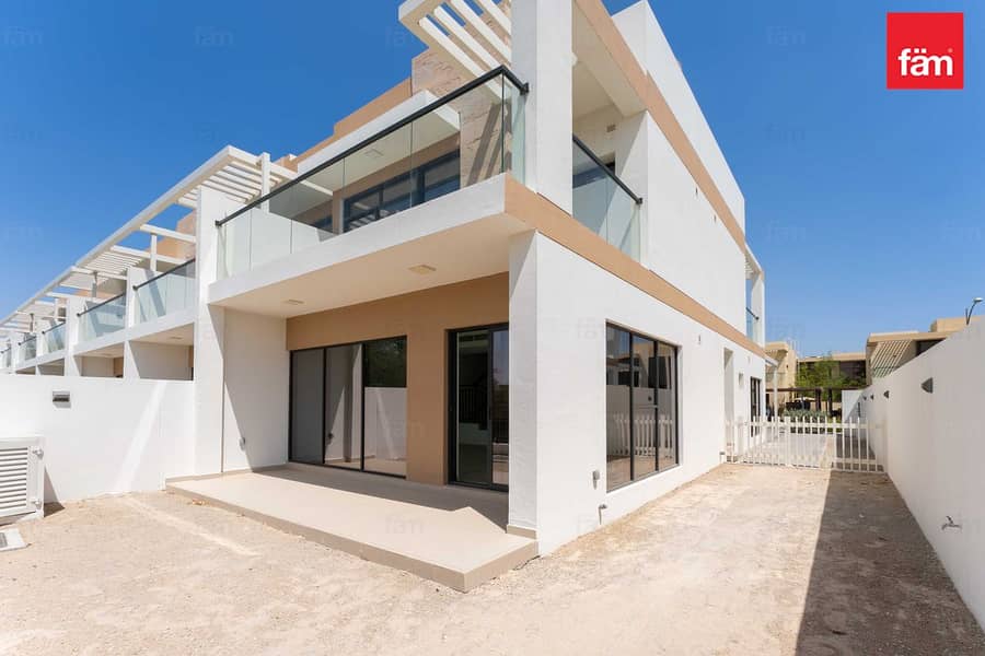 位于达马克山庄,公园别墅,洛克伍德别墅群 4 卧室的别墅 255000 AED - 11518563 位于达马克山庄,公园别墅,洛克伍德别墅群 4 卧室的别墅 255000 AED - 11518563