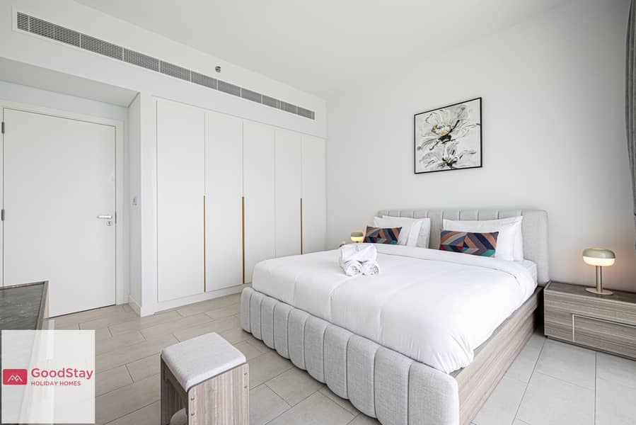 20 Private Beach- Seaview Premium 3BED -JBR LUX Stays (17). jpeg
