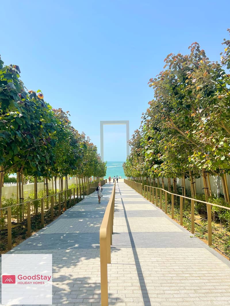 26 Private Beach- Seaview Premium 3BED -JBR LUX Stays (23). jpeg