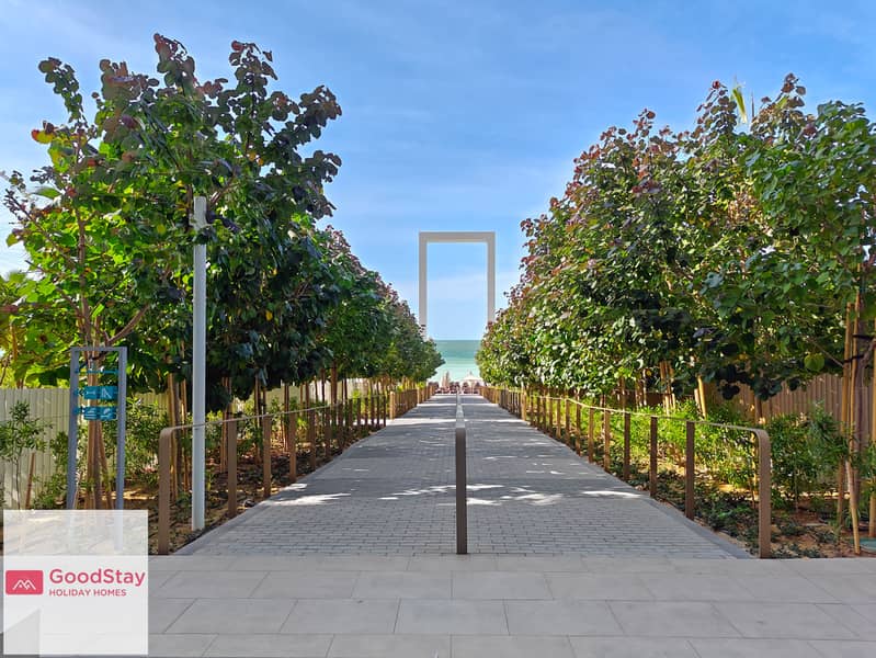 27 Private Beach- Seaview Premium 3BED -JBR LUX Stays (24). jpeg