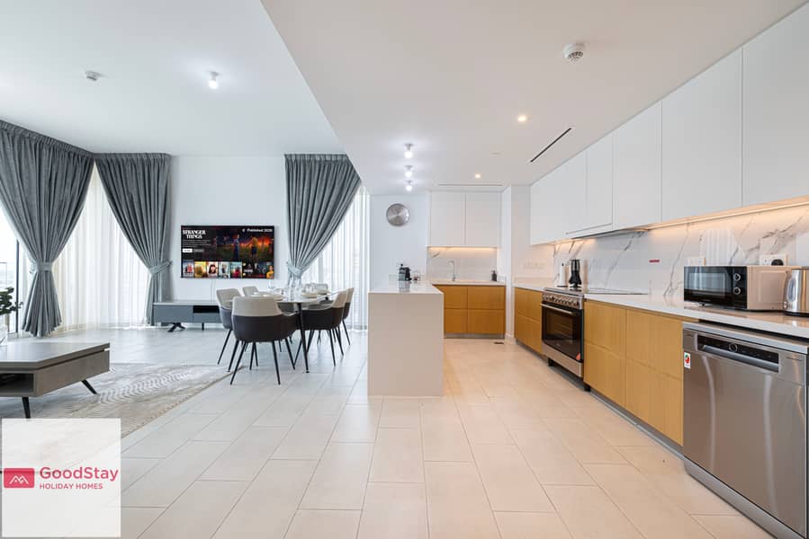 31 Private Beach- Seaview Premium 3BED -JBR LUX Stays (29). jpeg
