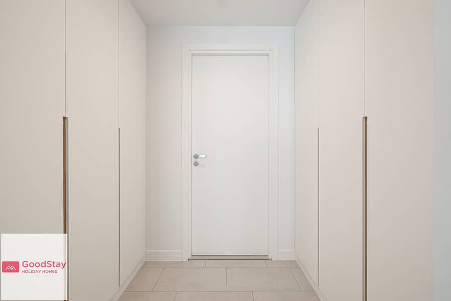 37 Private Beach- Seaview Premium 3BED -JBR LUX Stays (37). jpeg